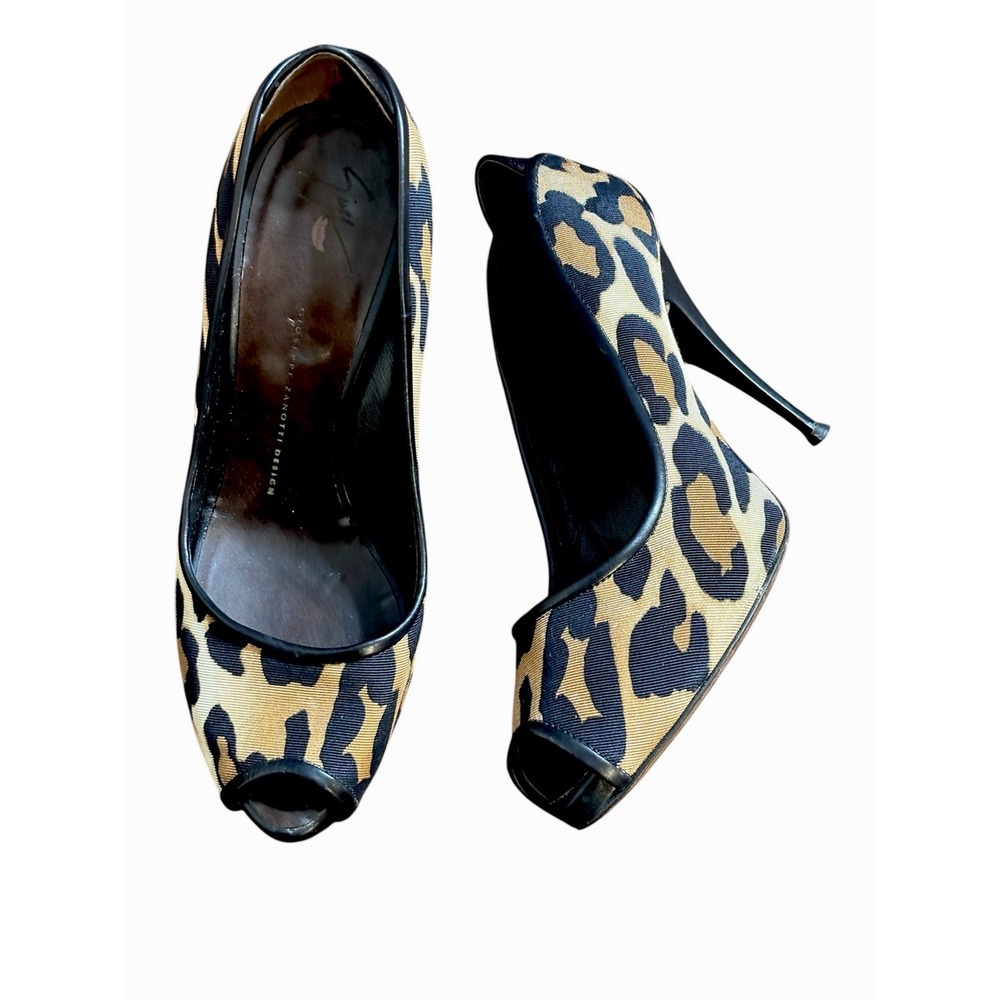 Giuseppe Zanotti heels Leopard Print Size 40 Gorgeous Open Toe Pumps Leather